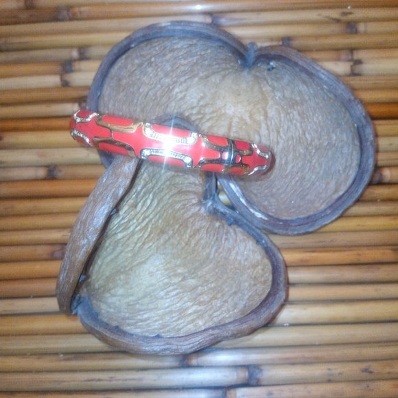 Pink and Gold Click Hinged Enamel Bracelet - Picture 2 of 16